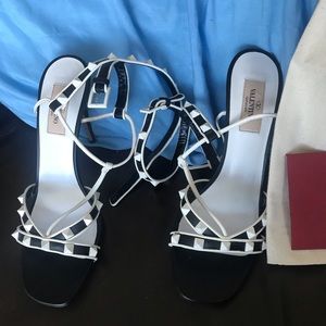 Valentino Garavani Rockstud heels